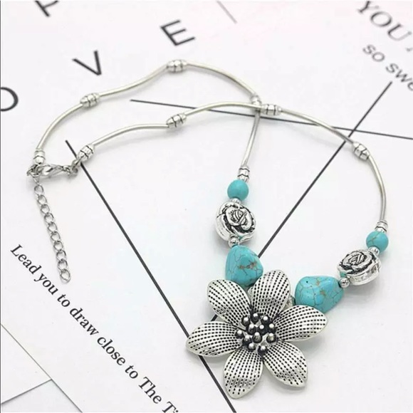 New Vintage Flower Natural Stone Necklace - Picture 11 of 13